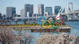 jo de tokyo 160 000 preservatifs pour les athletes mais des rapports sexuels deconseilles